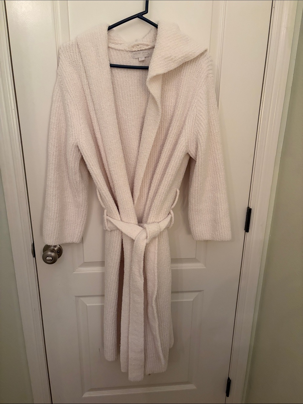 Barefoot Dreams Cozy Chic Cream Hooded Plush Robe with Belt